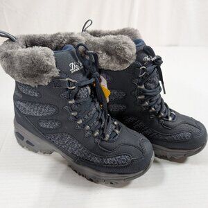 NWT Skechers d'lites Snow Plaza Winter Insulated Waterproof Boots  Size 5.5 Navy